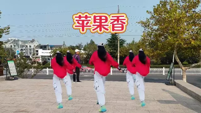 像苹果学生版舞蹈苹果香学生版课桌舞蹈视频